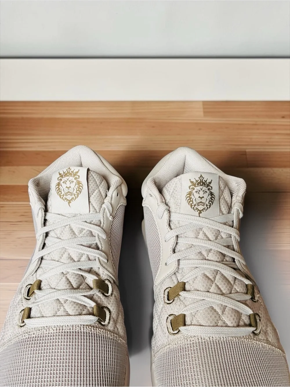 Nike LeBron Witness 8 Size 11.5 Men/Size 13 Women Brand NEW “Light Bone Gum”